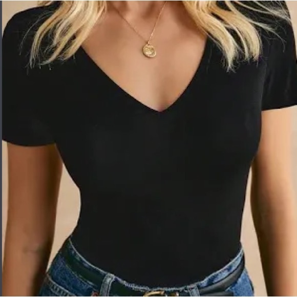 Black Short Sleeve V-Neck T - Picture 2 of 6